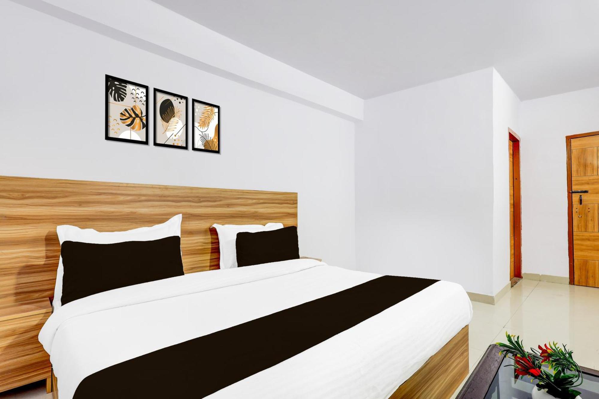 Hotel O Ocean Plaza New Delhi Exterior photo